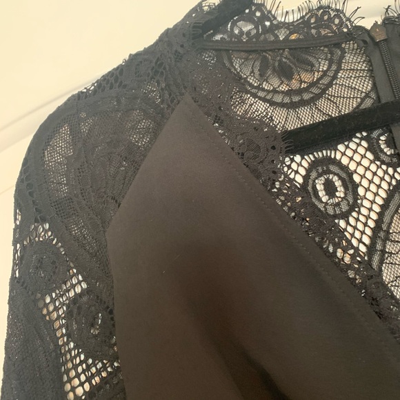 Lace Romper - Picture 3 of 4